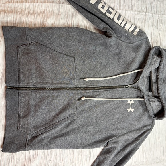 Under Armour Gray Full Zip Hoodie Women's Small Loose Fit Fleece Logo Sleeve - Picture 2 of 5